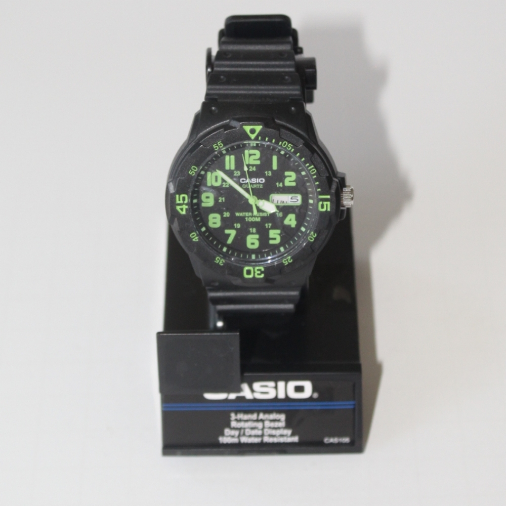 ✨🆕✨Casio Men's Watch
